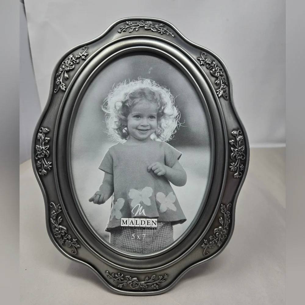 Malden Photo Frames Oval Beautiful Gray Pewter With Roses Flowers-Leaves Family